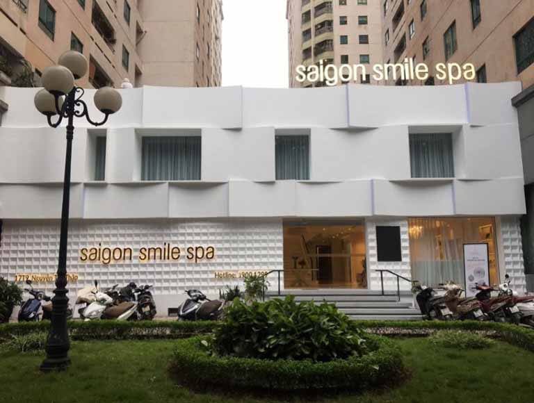 Saigon Smile Spa là spa tắm trắng tại tphcm ứng dụng các công nghệ hiện đại, sử dụng các sản phẩm an toàn cho da 