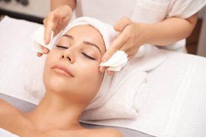 liệu trình chăm sóc da mặt tại spa