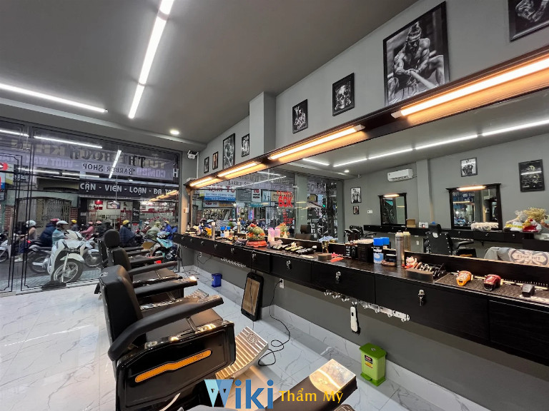 Tiệm cắt tóc nam tại Quận 12 The Rock Barbershop