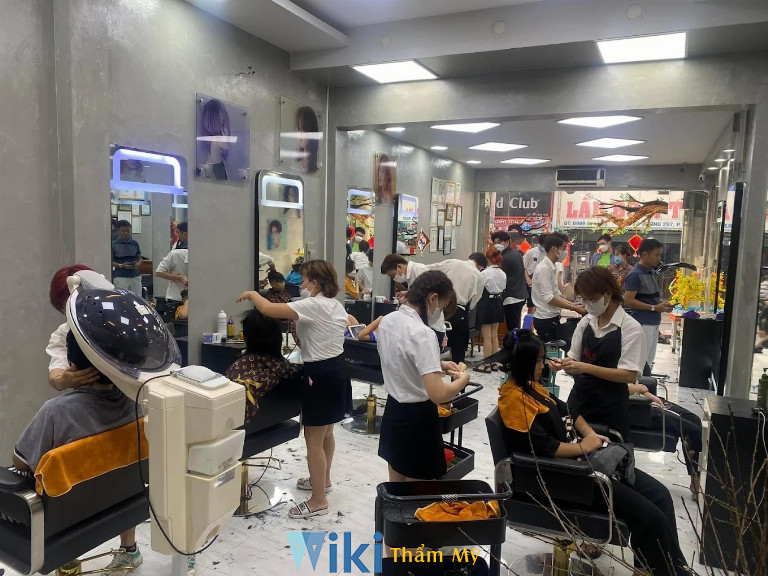 Tiệm cắt tóc nữ đẹp ở Quận 9 Siêu Thị Tóc Á Đông