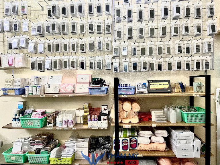 Shop Hồ Ngọc Lợi bán dụng cụ nối mi ở TPHCM