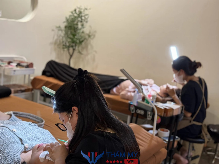 Địa chỉ nối mi đẹp ở Quận Hai Bà Trưng - Trần Phương Trang Eyelash