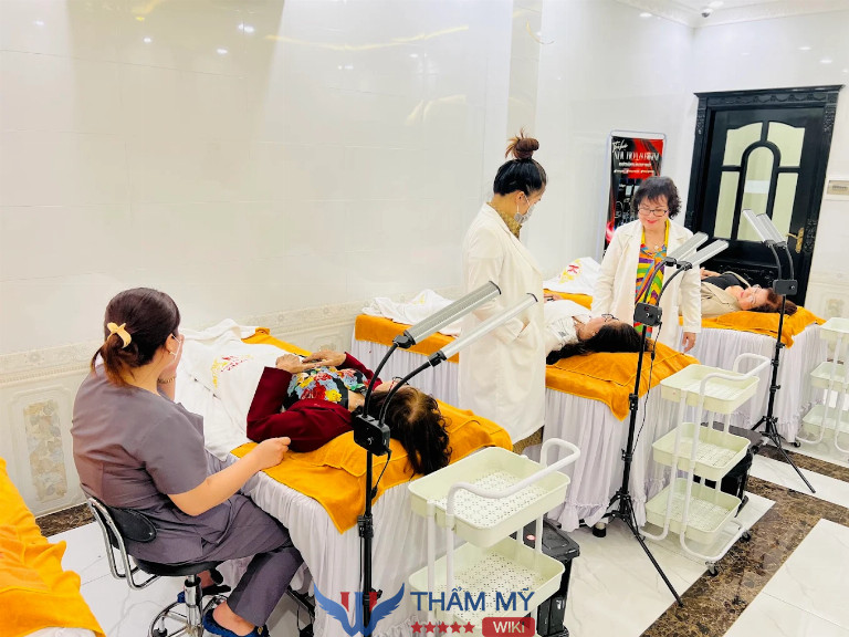 Thẩm mỹ viện Ninh Kiều Kim Khuyên