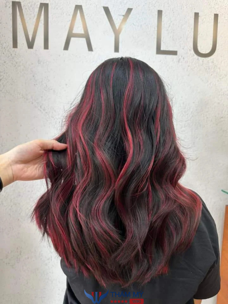 Tiệm cắt tóc đẹp ở Quận 11 MAY LUU Salon