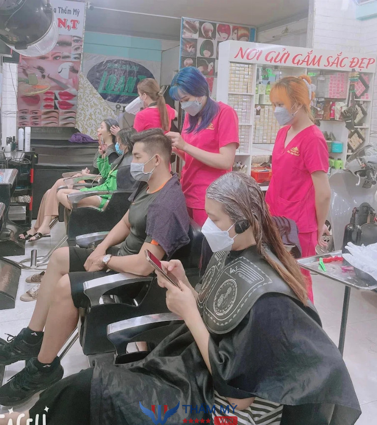 Tiệm cắt tóc đẹp ở Quận 6 Hair Salon LoanT