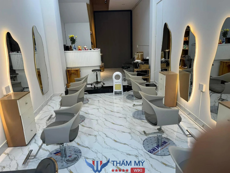 tiệm cắt tóc đẹp ở Quận 8 Hair Salon Ella