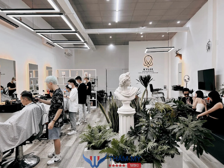 Tiệm cắt tóc nam đẹp tại Hòa Khánh Đà Nẵng Ky Lee Barber