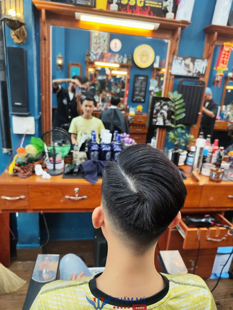 Tiệm cắt tóc nam đẹp giá rẻ ở Quận 9 BarberShop Vũ Trí