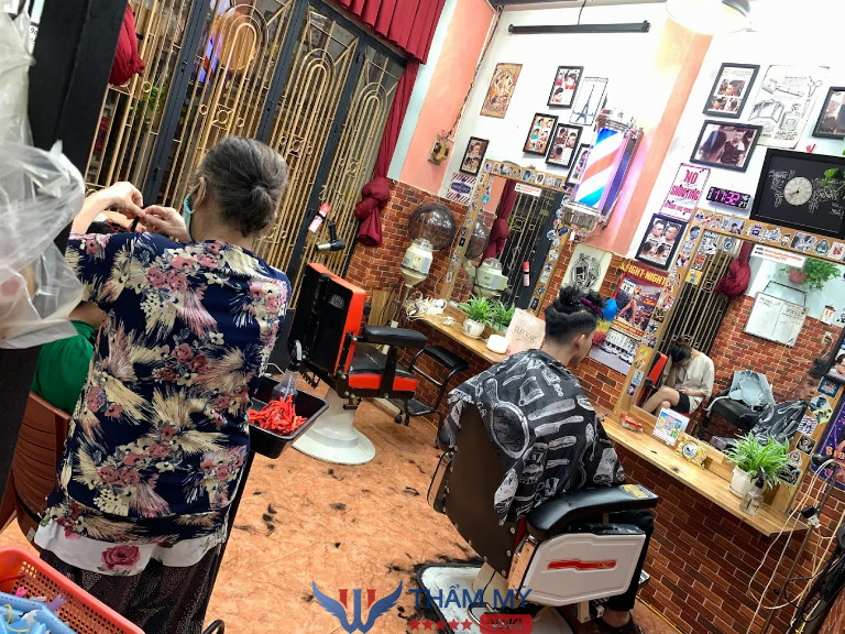 Tiệm cắt tóc nam đẹp Bình Thạnh NewStar Barber Shop