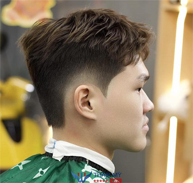 Tiệm cắt tóc nam đẹp ở quận Tân Bình Hollywood Barbershop