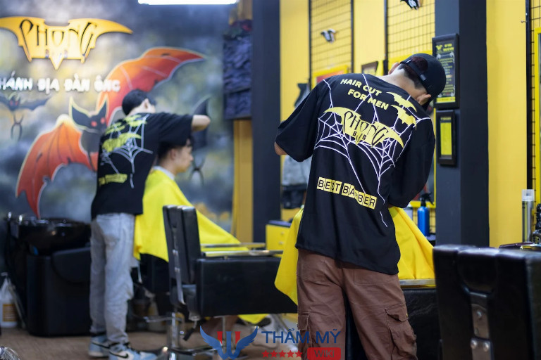 Tiệm cắt tóc nam đẹp ở Sài Gòn - Phong BVB
