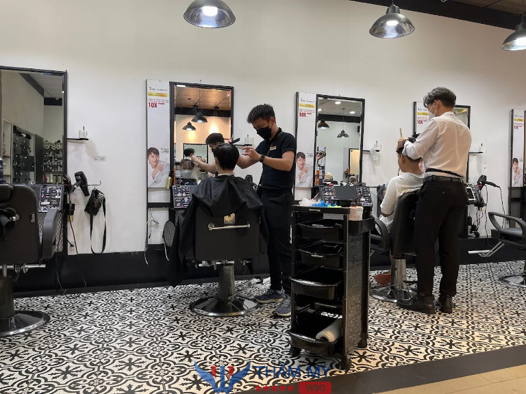 Tiệm cắt tóc nam đẹp ở Quận 7 30Shine