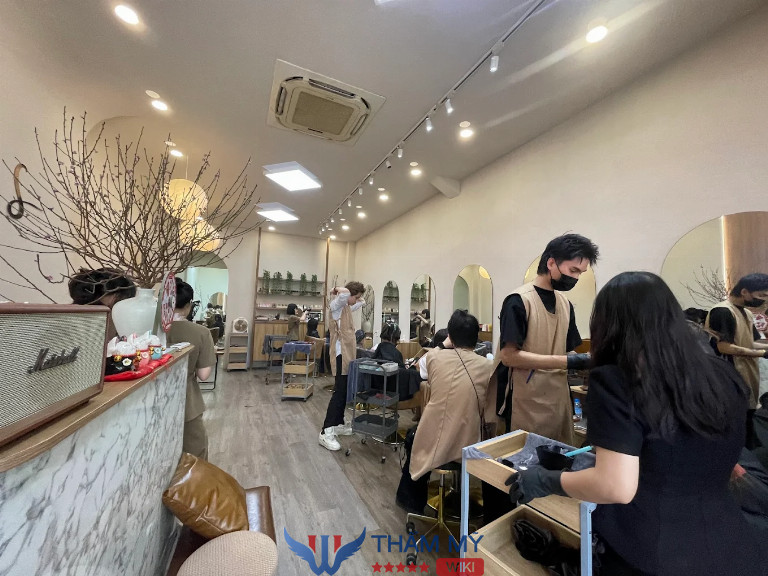 Tiệm cắt tóc Nhật HCM Sora Hair Salon & Spa 