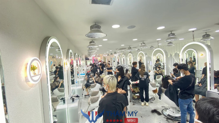 Tiệm cắt tóc nữ Quận 2  Tất Điệp Beauty Salon