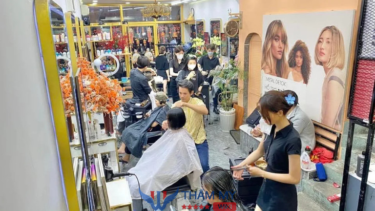 Tiệm cắt tóc nữ đẹp ở Quận 2  Phương Salon 