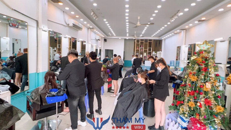 Tiệm cắt tóc nữ đẹp Quận Bình Tân - Tú Ka Wa