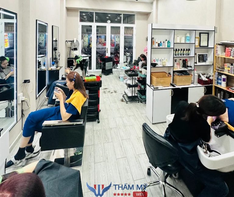 Tiệm cắt tóc nữ quận Tân Phú Élan Hair & Makeup