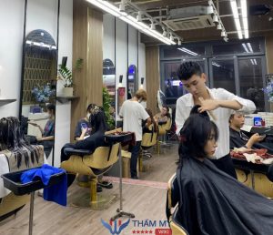 10 Tiệm cắt tóc nữ đẹp ở Sài Gòn được chị em yêu thích
