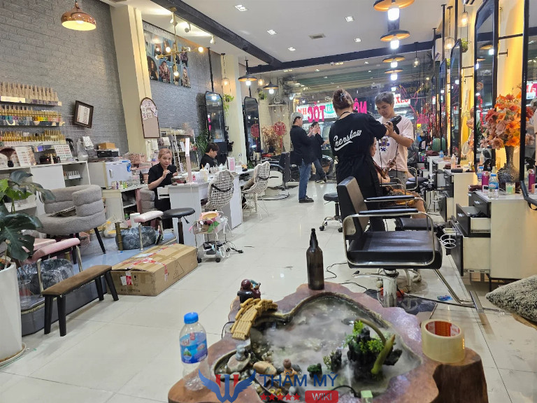Tiệm cắt tóc nữ đẹp tại Sài Gòn Kiến Hào Hair Salon