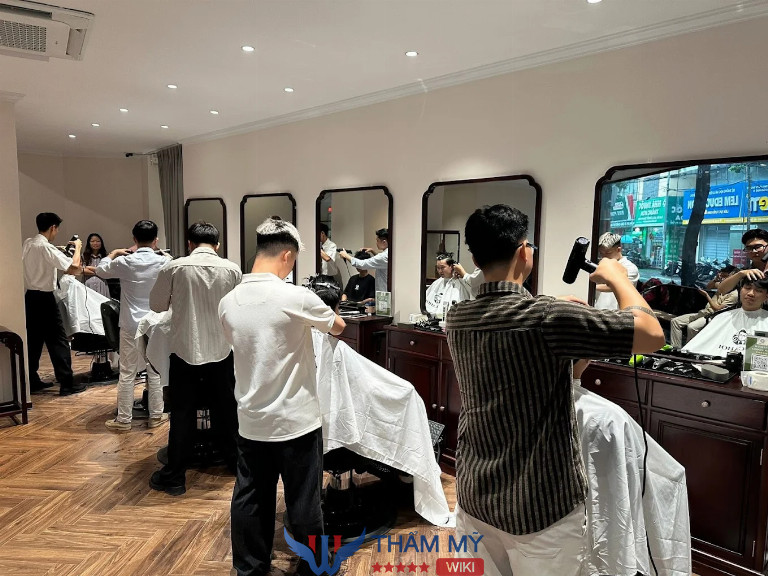 Tiệm làm tóc đẹp giá rẻ ở Hà Nội - Mr.Cahoi