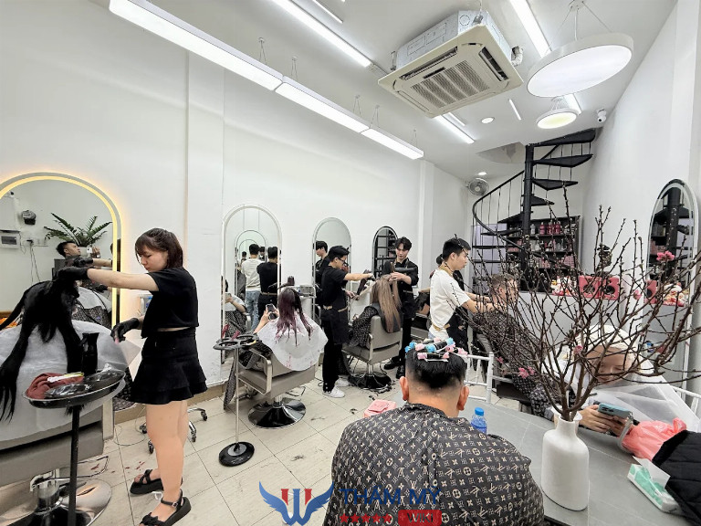 Tiệm làm tóc ở Quận 1 - Amour Hair Salon