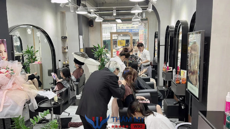Tiệm làm tóc ở Quận 10 JUNO Hair Studio