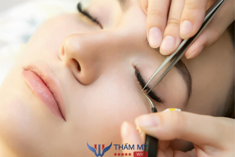 Tiệm nối mi đẹp ở Bình Dương Trang Eyelash