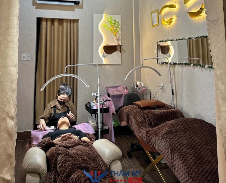 Tiệm nối mi ở Nha Trang Glam Beauty