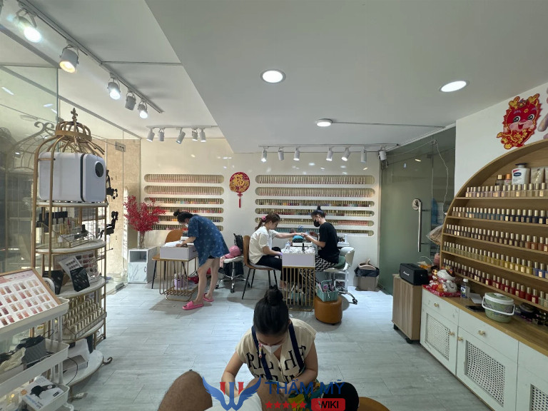 Tiệm nối mi đẹp ở Quận 4 Ly Ly Nail Spa