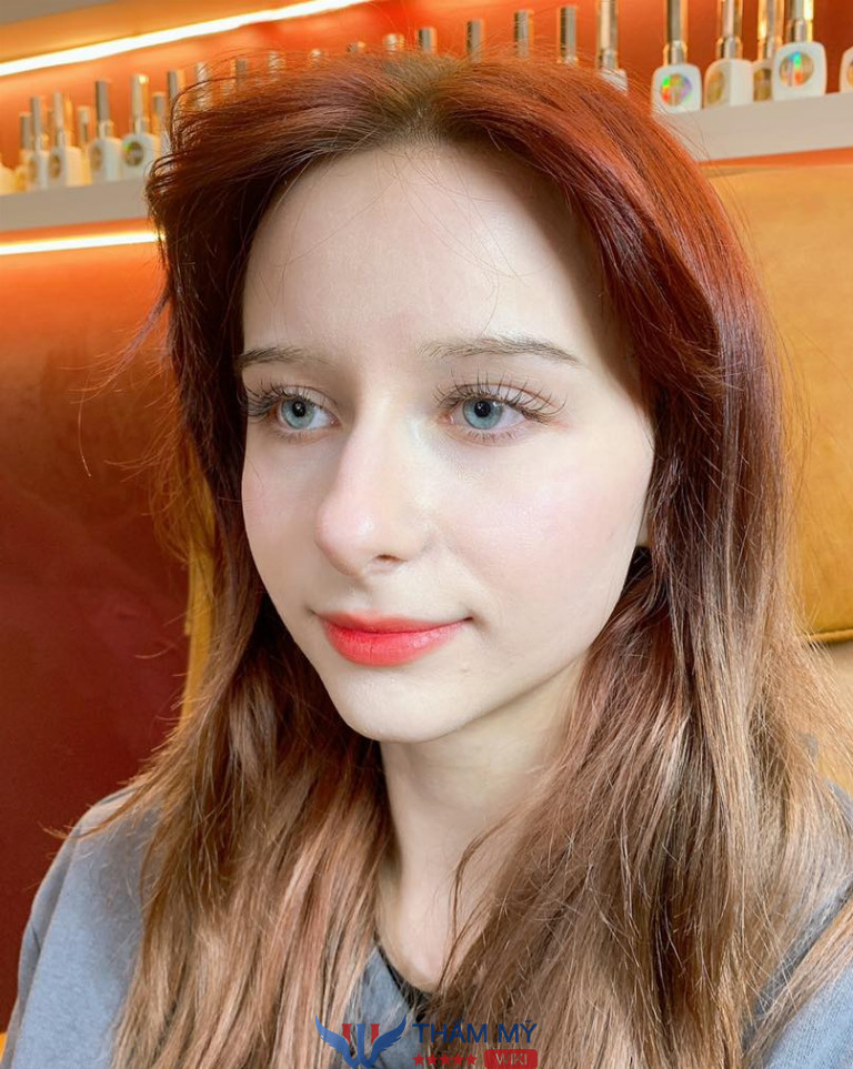 Tiệm nối mi ở Cầu Giấy Lee Lee Nail