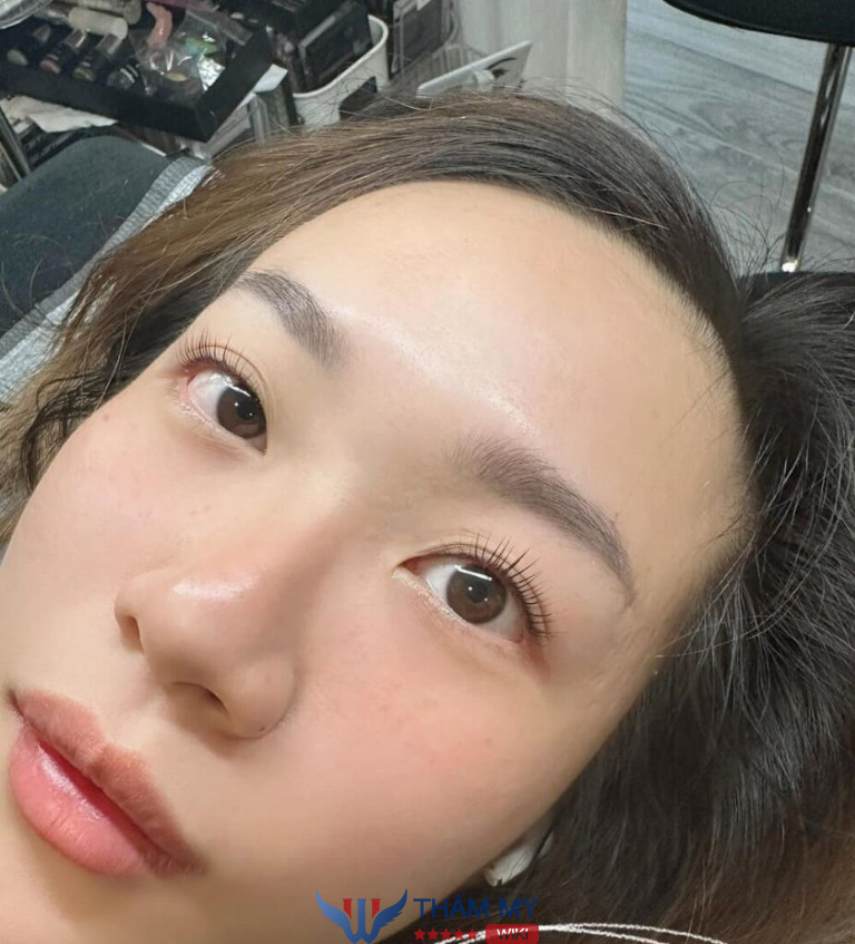 Tiệm nối mi đẹp ở Quận 1 Wokeup Like This