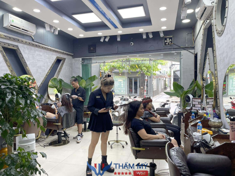  Tiệm nối tóc giá rẻ ở TPHCM A Vòong Hair Salon & Academy