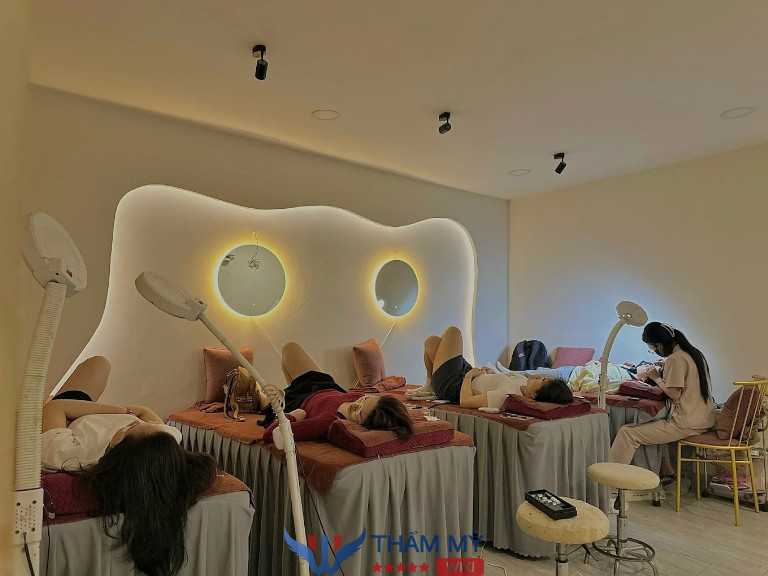 Tiệm nối mi Quận 7 Mit’s House – Nail Room