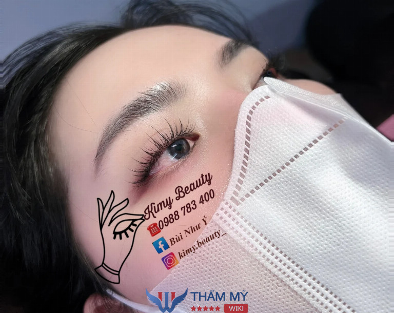 Tiệm uốn mi đẹp ở TPHCM Kim Ý