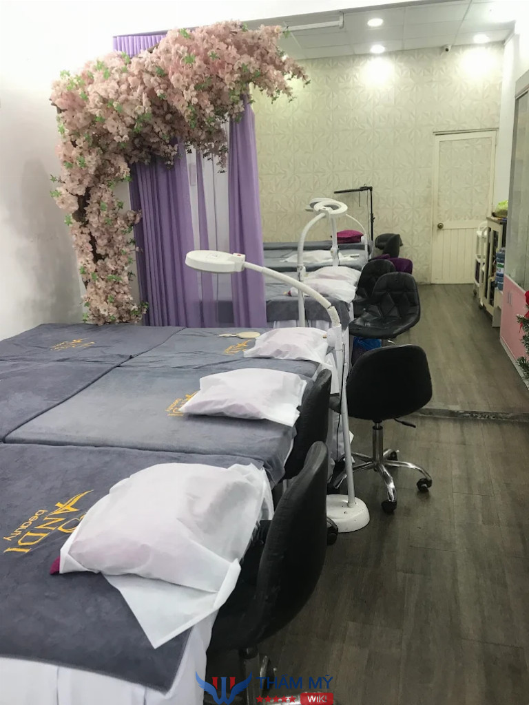 Tiệm uốn mi đẹp ở TPHCM An Di Beauty