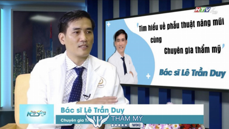 Bác sĩ Lê Trần Duy trên chia sẻ kiến thức phẫu thuật nâng mũi trên HTV