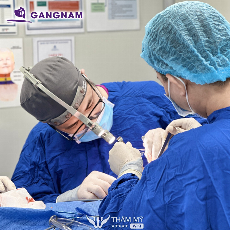 Đội ngũ bác sĩ tại Bệnh viện Thẩm Mỹ Gangnam Sài Gòn lừa đảo