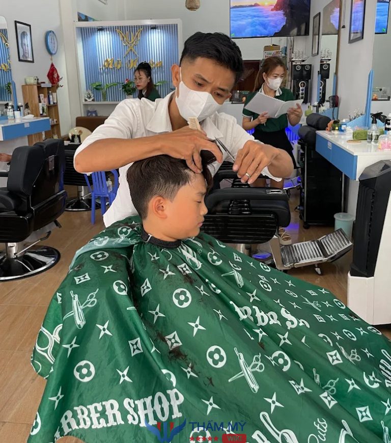 Tiệm cắt tóc nam đẹp ở Nha Trang - Salon Tóc Nam Mỹ Ngân