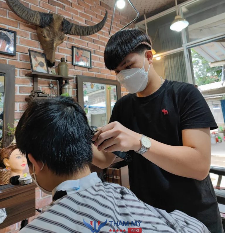 Tiệm cắt tóc nam đẹp tại Nha Trang  Tóc Hẻm Design
