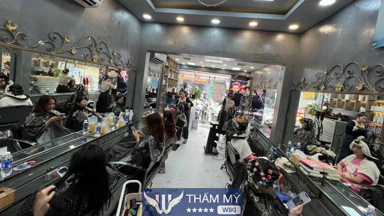 salon cắt tóc nữ đẹp ở Gò Vấp - Hair Salon Trí Catwalk