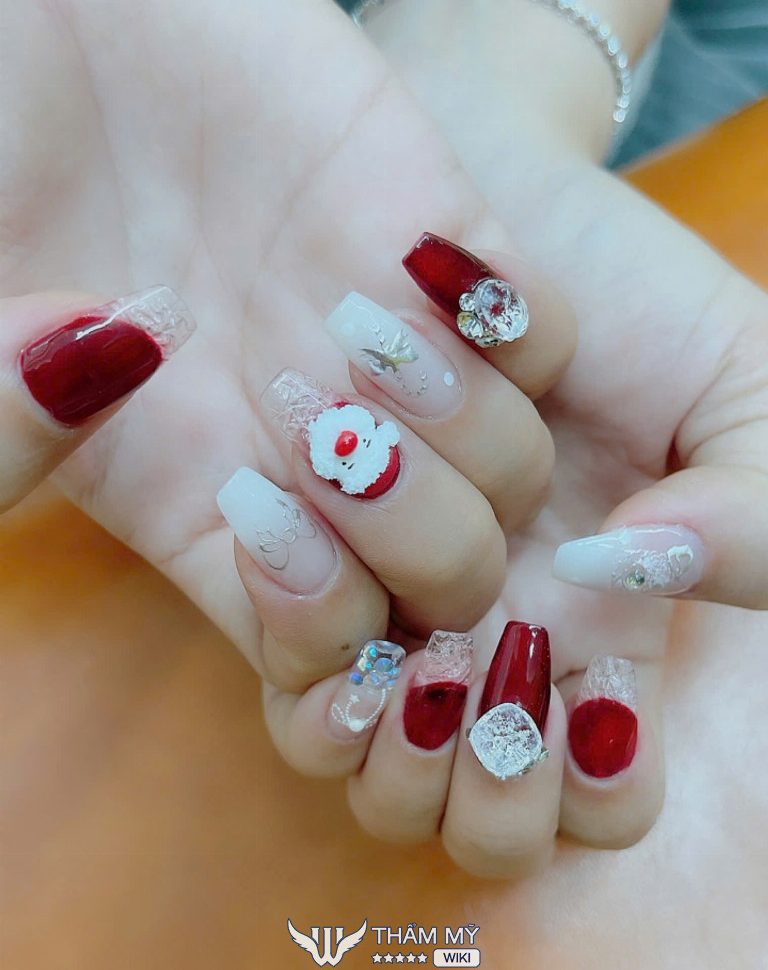 WIN Nails