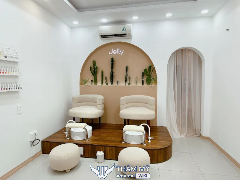 Tiệm nail giá rẻ ở Tân Bình - Jelly Nails & Spa