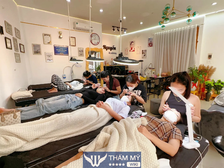 Tiệm nối mi ở Đà Nẵng - Kany Beauty