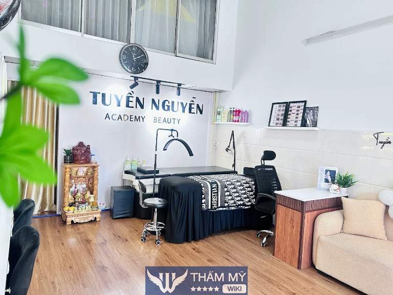 Tiệm nối mi ở Đà Nẵng - Tuyền Nguyễn