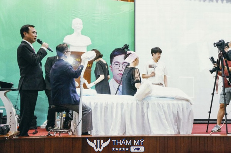 review Bác sĩ Phạm Xuân Hùng