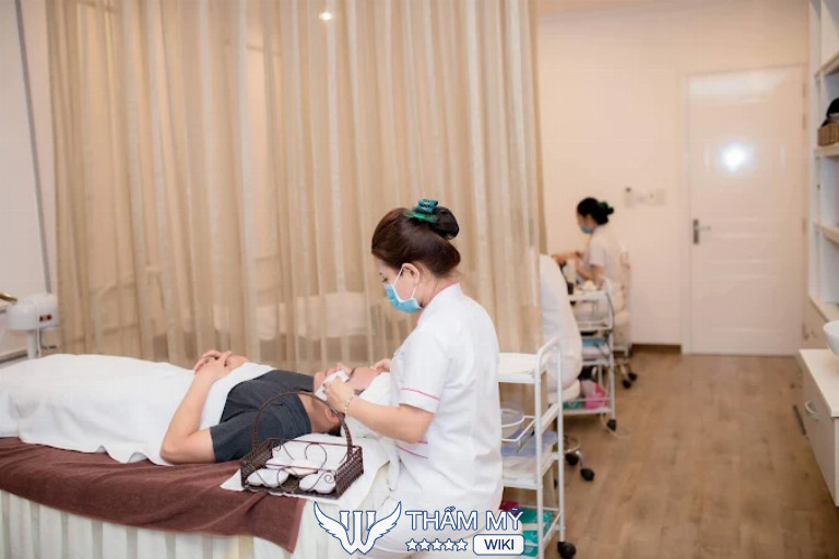 Adella Clinic & Spa - Địa chỉ tắm trắng ở Đà Nẵng giá rẻ