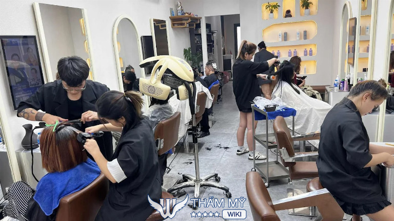 Salon tóc ở Quận 2 chuyên nghiệp - Trần Nam