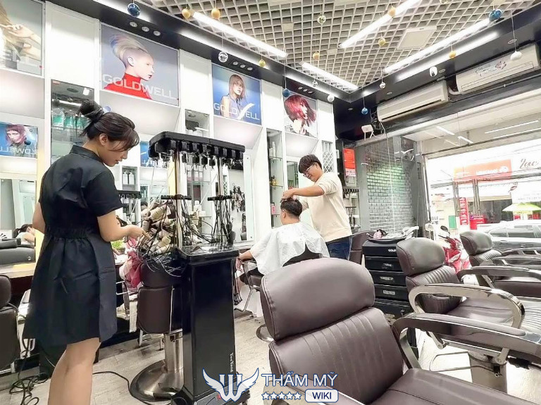 Tiệm cắt tóc nữ đẹp giá rẻ ở Kiên Giang - Salon Tóc VENUS