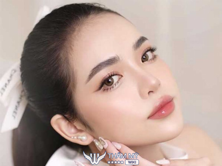 Hoàng Quyên Bonnie Makeup & Academy, TPHCM