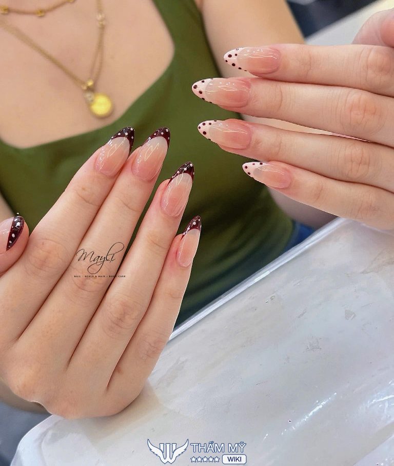 Tiệm nail ở Phường Chợ Quán - MayLi